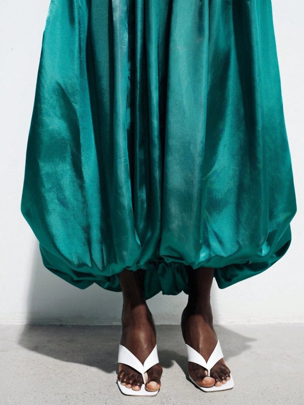 Green Casual Women's High-Waisted A-Line Satin Pleated Skirt - Picture 7 of 8